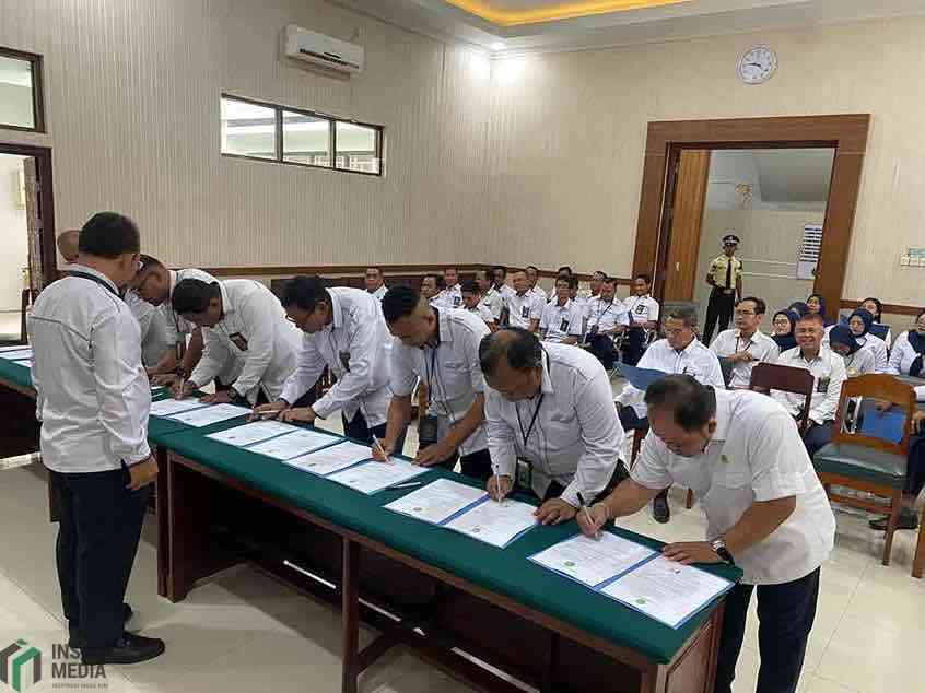 Pegawai PN Tanda Tangani Pakta Integritas Wilayah Bebas Korupsi