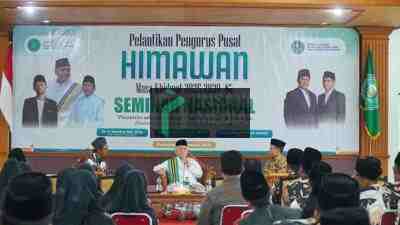 Pengasuh Pondok Pesantren An Nawawi Berjan Kabupaten Purworejo KH Achmad Chalwani
