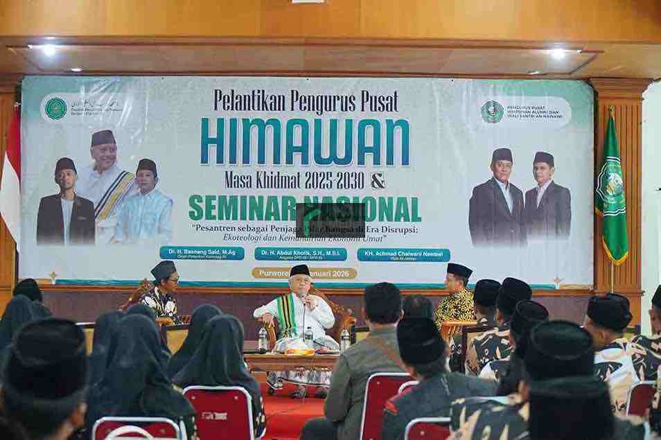 Pengasuh Ponpes An-Nawawi Berjan, KH Achmad Chalwani Dukung Gagasan Jawa Tengah Selatan Pengasuh Pondok Pesantren An Nawawi Berjan Kabupaten Purworejo KH Achmad Chalwani