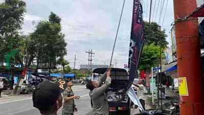 Tak Berizin, 75 Reklame di Kabupaten Blitar Dibredel Satpol PP