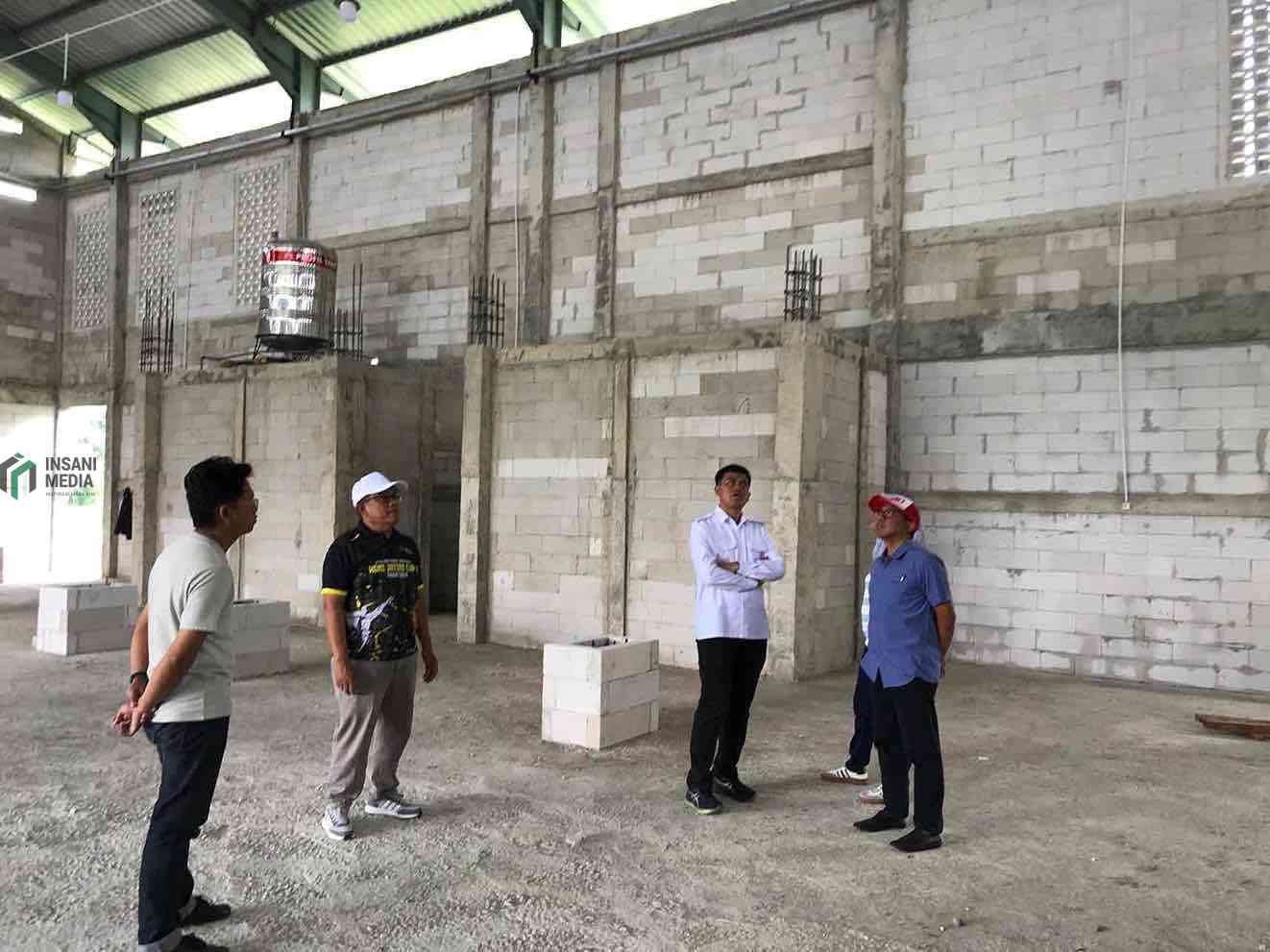 Wali Kota Blitar Syauqul Muhibbin Meninjau Pembangunan GOR Bela Diri