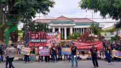 Aksi Unjuk Rasa GPI di Depan Kantor PN Blitar