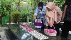 Ziarah Makam Pendiri Purworejo, Sekda: Kenang Jasa dan Teladani Perjuangannya