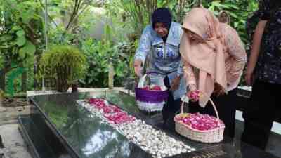 Bupati Purworejo Yuli Hastuti Ziarah ke Makam Pendiri Kabupaten Purworejo Jelang HUT ke 195 Tahun