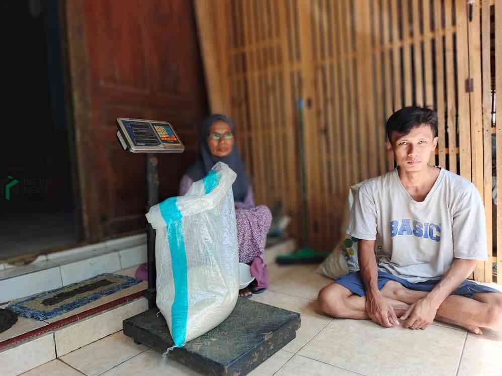 Mutofiah 56 Warga Desa Pucangagung Kecamatan Bayan Kabupaten Purworejo Jawa Tengah Menjadi Korban Penipuan Jual Beli Hasil Bumi