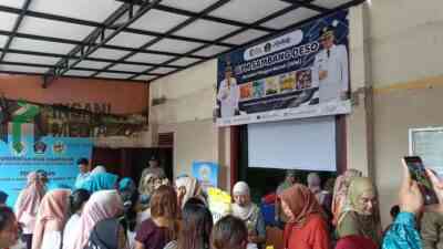 Pemerintah Kabupaten Blitar Menggelar Gerakan Pasar Murah GPM di Desa Ngaringan Kecamatan Gandusari Kabupaten Blitar