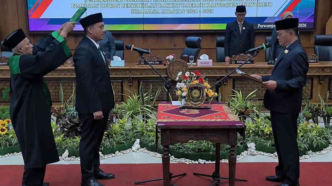Pengambilan Sumpah Janji Jabatan Rudi Hartono sebagai Wakil Ketua DPRD Kabupaten Purworejo