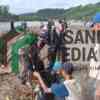Posal LogendingBersih-bersih Sampah di Pantai Logending, Kebumen