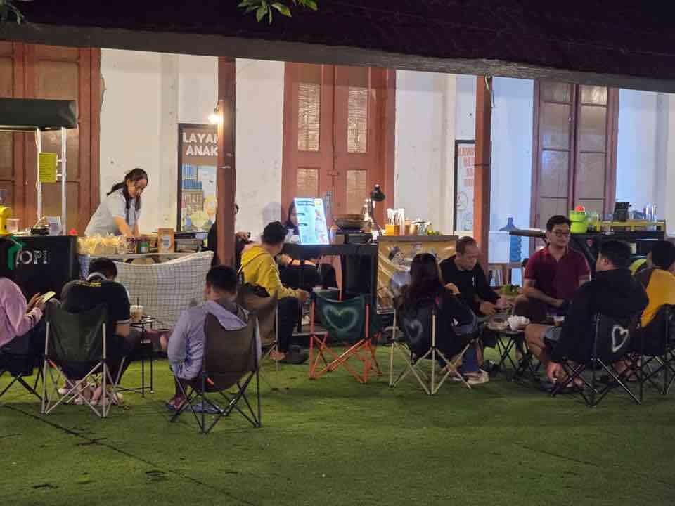 Suasana Ngabuburit di Kampung Kalem Kota Kediri