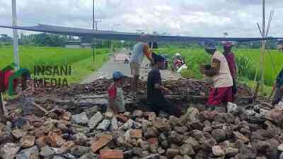 URC PUPR Kabupaten Blitar Kembali Tangani Jembatan Rusak di Sawentar, Jalur Dialihkan