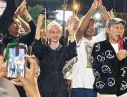 Walikota Kediri Flashmob Bersama Nur Bayan dan Ratusan Mahasiswa, Promosikan Destinasi  Wisata Kota Kediri