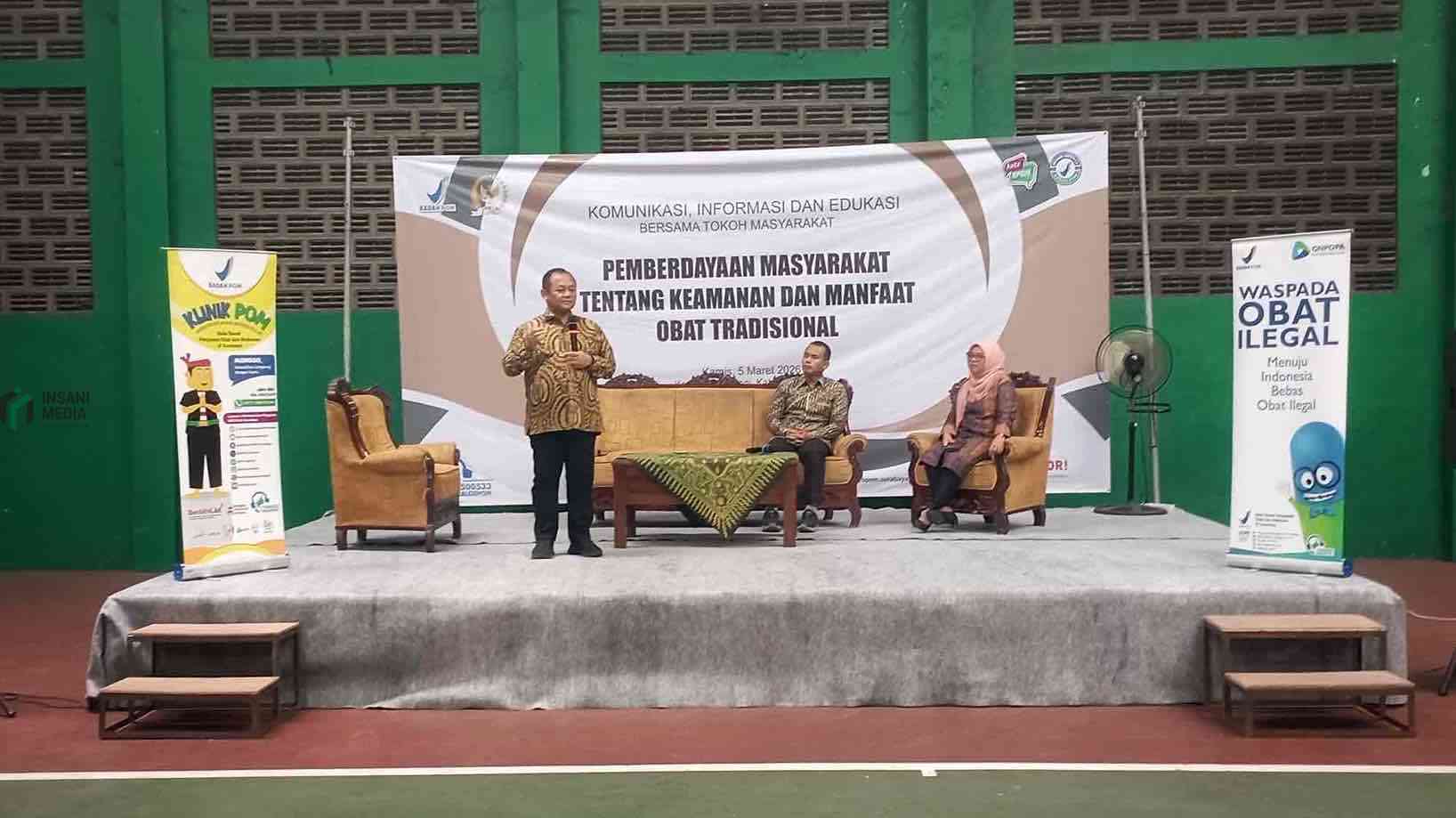 Anggota DPR RI M Sarmuji dari Fraksi Golkar Menggelar Kegiatan Komunikasi Infomasi Edukasi untuk Meningkatkan Literasi Kesehatan Masyarakat di Kecamatan Wlingi