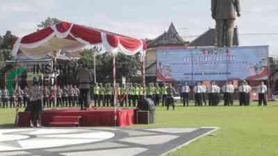 Apel Operasi Ketupat Semeru 2026 di Blitar, 331 Personel Polres Blitar Disiagakan Amankan Mudik Lebaran