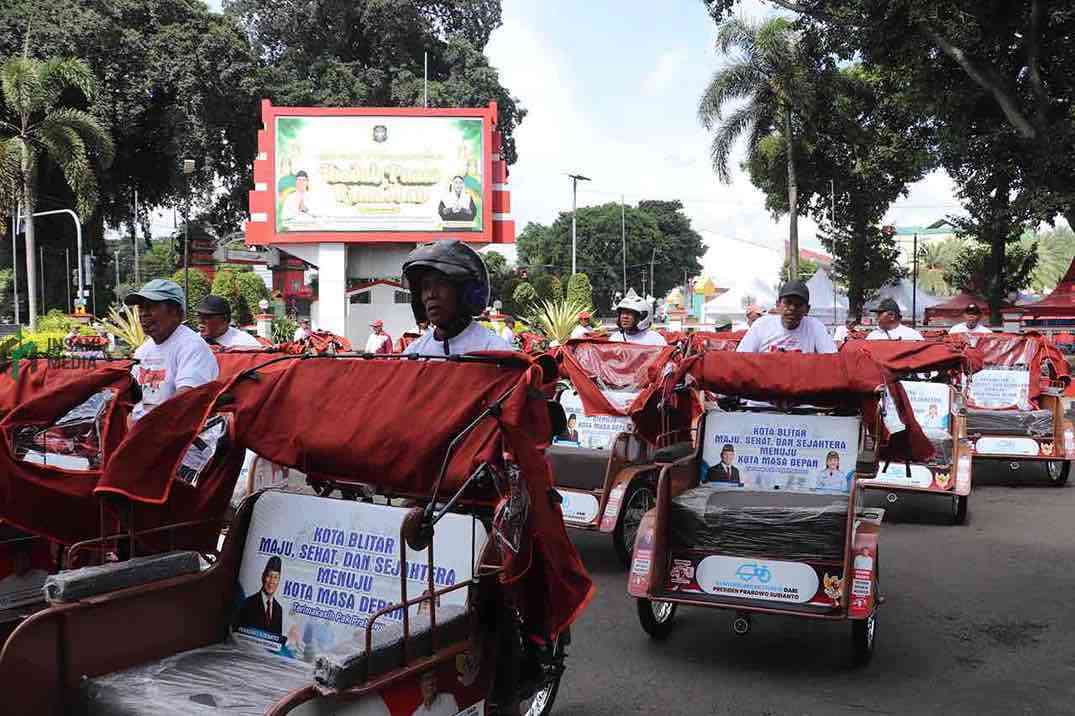 Becak Listrik di Kota Blitar