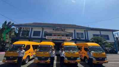 Bus Sekolah di Kabupaten Blitar