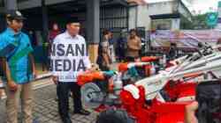 Modernisasi Pertanian di Sidoarjo, Gapoktan Gedangan Terima Hand Traktor Rotary