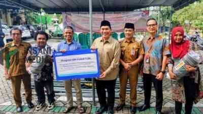 Dorong Kegiatan Sosial Lebih Aktif, Warga RW 3 Pucang Terima Fasilitas Umum