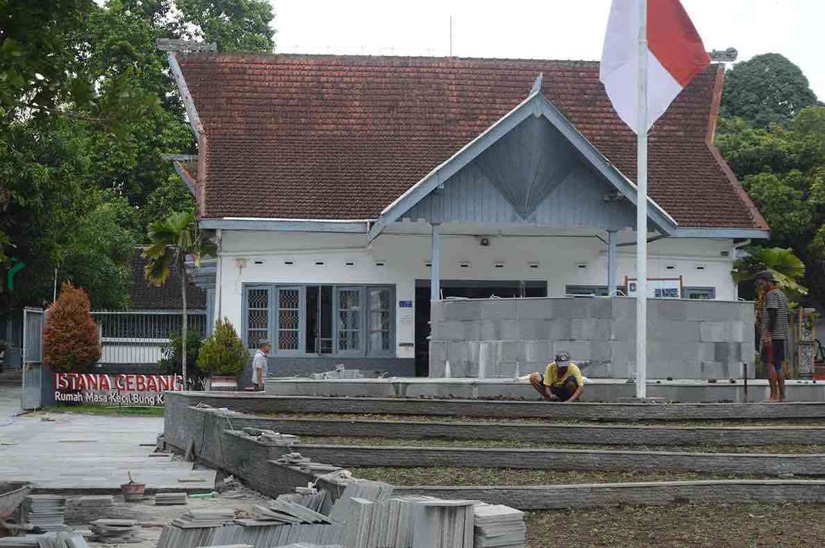 Renovasi Istana Gebang Rp6,5 M, PDI Perjuangan Jatim Kembalikan Nilai Historis Istana Gebang Kota Blitar Mendapatkan Bantuan dari DPP PDI Perjuangan untuk Merenovasi Istana Gebang