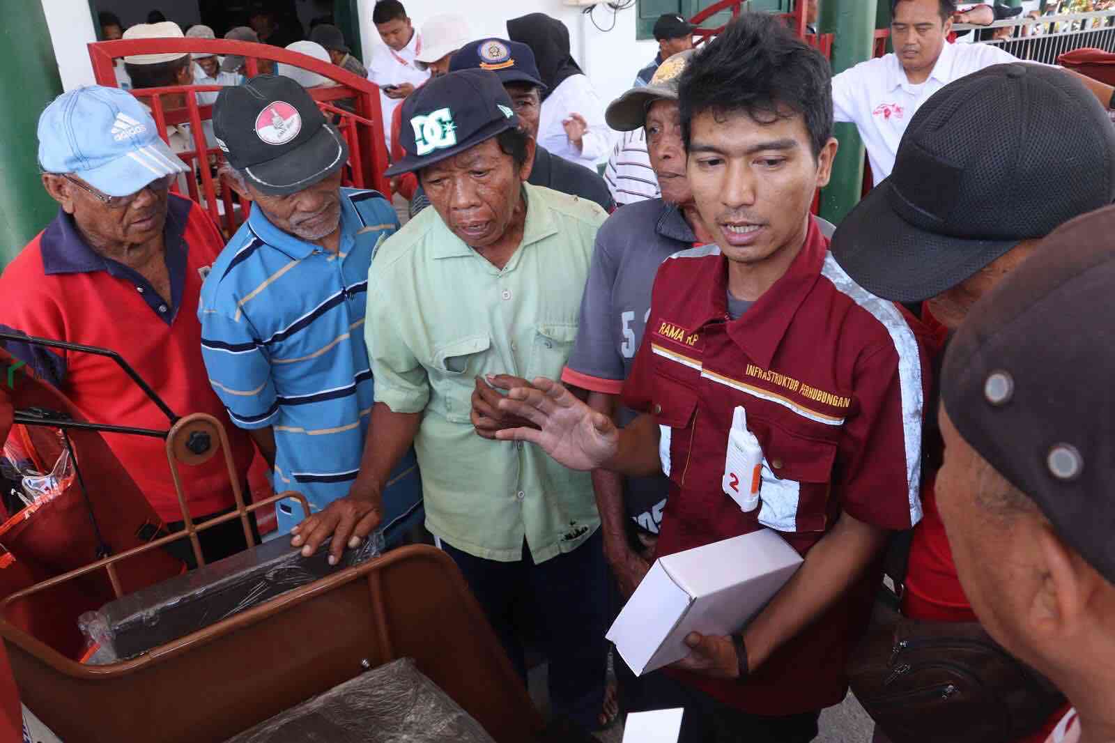 Para Penerima Becak Listrik di Kota Blitar Mengikuti Pelatihan