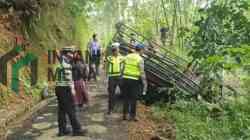 Pikap Angkut 29 Warga Terguling di Tanjakan Sempor, Tiga Orang Tewas