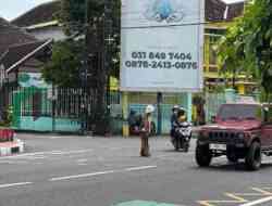 Polisi Cepek di Perempatan Sudanco Supriadi Blitar, Penghasilan Hanya Sekitar Rp100 Ribu Seminggu