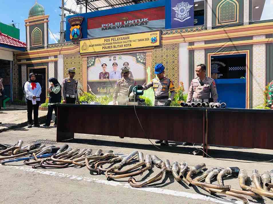 Polres Blitar Kota Musnahkan Knalpol Brong