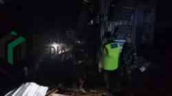 Resto di Kecamatan Mirit Kebumen Roboh Dihantam Angin Kencang