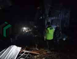 Resto di Kecamatan Mirit Kebumen Roboh Dihantam Angin Kencang