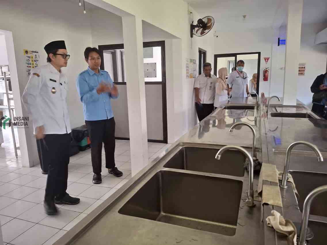 Wakil Bupati Purworejo Dion Agasi Setiabudi S.I.Kom Sidak ke SPPG