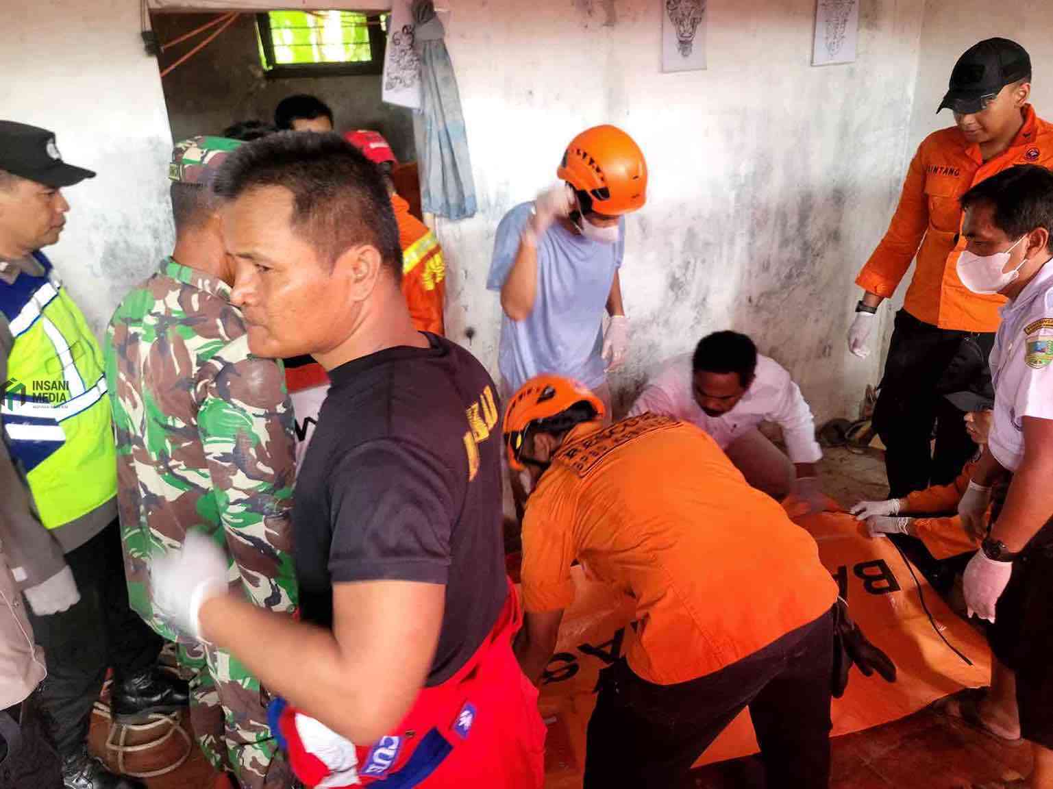 BPBD Kebumen Mengevakuasi Dua Warga yang Masuk dalam Sumur Beracun hingga Meninggal Dunia