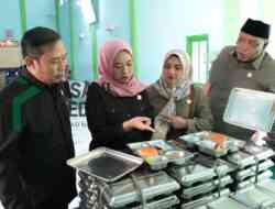 Pastikan MBG Tepat Gizi dan Aman Dikonsumsi, Komisi IV DPRD Kabupaten Blitar Tinjau Langsung Dua SMP di Wlingi