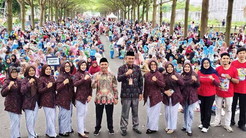 Ikatan Guru Raudhatul Athfal IGRA Kediri ajak Siswa RA Mewarnai Ibu Kita Kartini