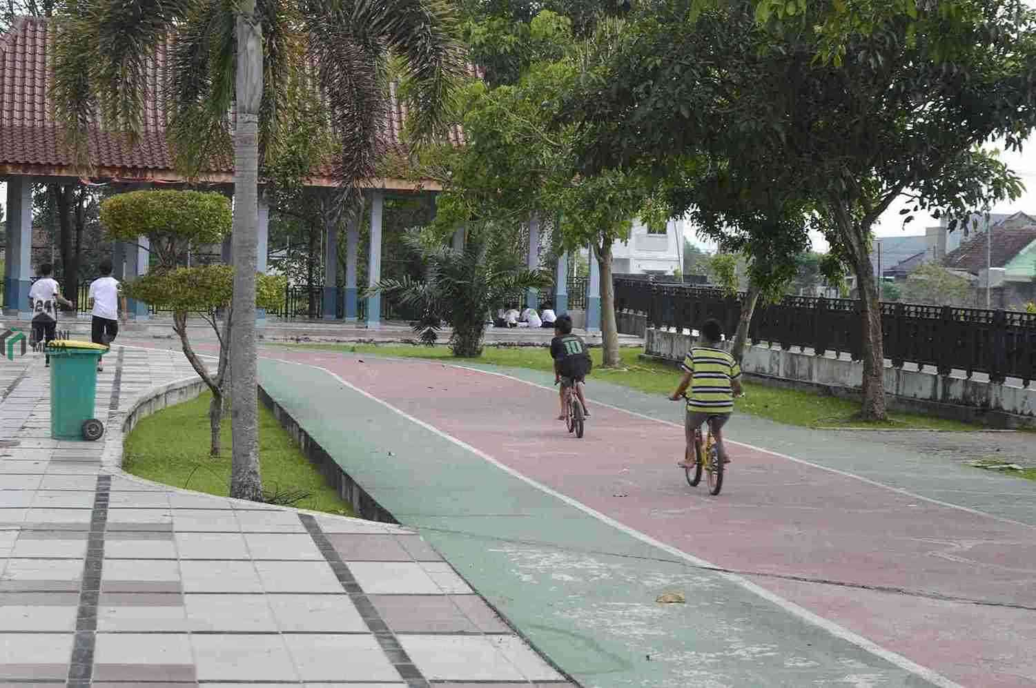 Joging Track Sport Center Kota Blitar