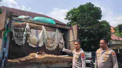 Polres Blitar Kota Bongkar Penimbunan Solar di Blitar, Truk Modifikasi Disita