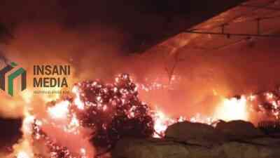 Kebakaran Gudang Sabut Kelapa di Nglegok, Kerugian Capai Rp100 Juta