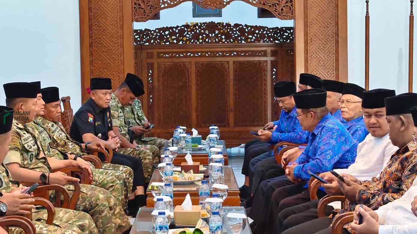 Dandim Kediri Perkuat Sinergi dengan Ponpes Wali Barokah Komandan Kodim 0809 Kediri Letkol Inf Dhavid Nur Hadiansyah saat Mengunjungi Ponpes Wali Barokah Kota Kediri