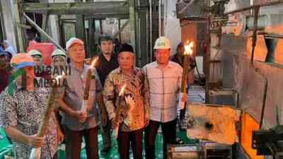 PG Ngadiredjo Menyambut Musim Giling Tebu dengan Cethik Geni