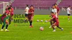 Pemain Borneo FC saat Mencoba Lapangan Stadion Brawijaya Kota Kediri