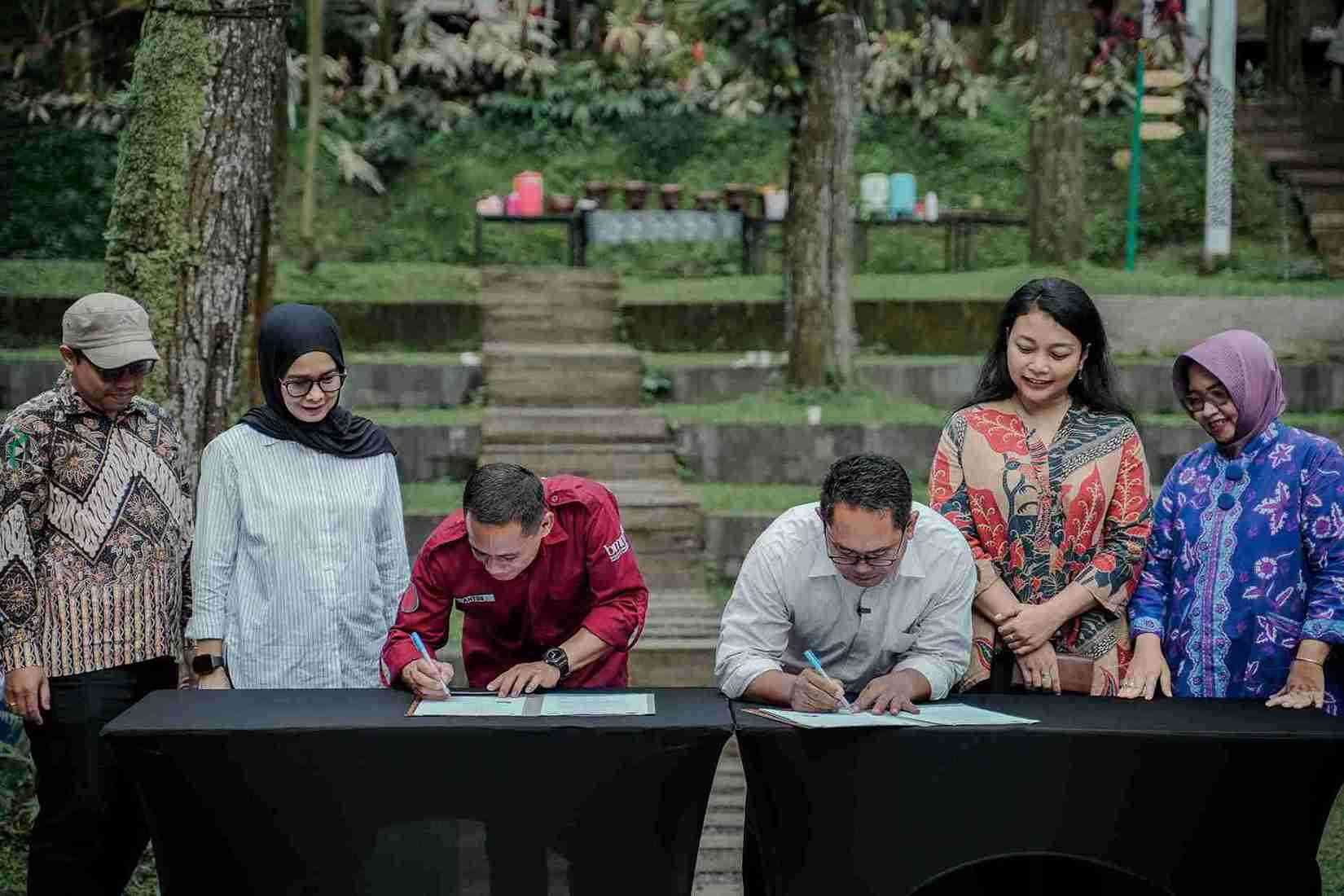Penandatanganan Kerjasama Antara Badan Pelaksana Otorita Borobudur BPOB dengan Desa Wisata Nglinggo