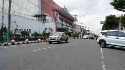 Anggaran Cekak, Jalan Merdeka Kota Blitar hanya Bisa Tambal Sulam