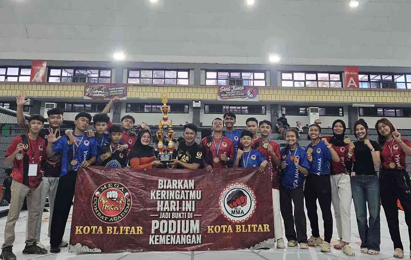 Atlet IBCA MMA Kota Blitar Meraih Piala di Kejurprov MMA Piala Wali Kota Surabaya