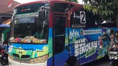 Bus Sekolah Kota Blitar