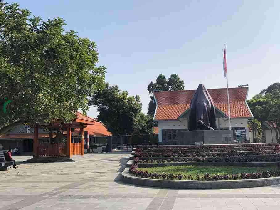 Istana Gebang Kota Blitar