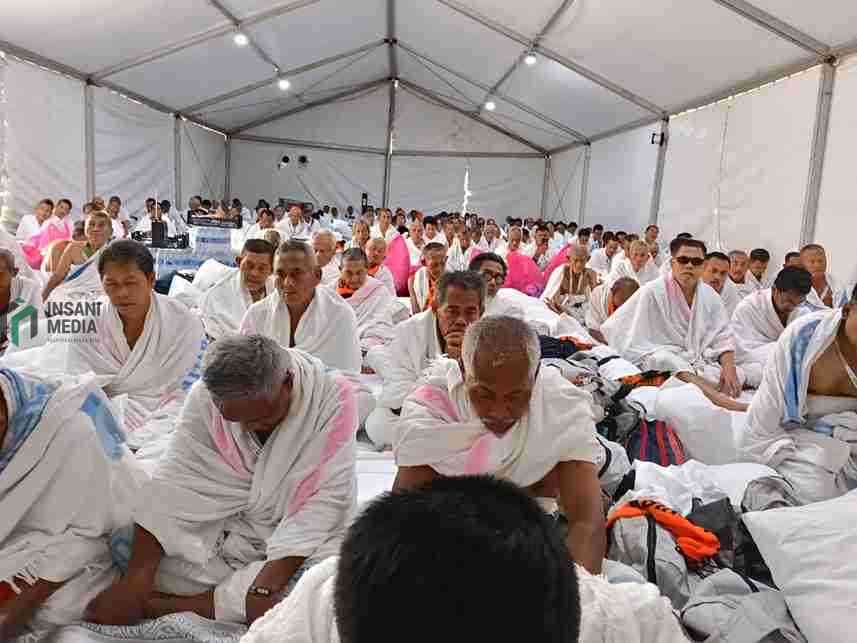 Jamaah Haji Kloter 108 Kabupaten Blitar Wukuf di Arafah