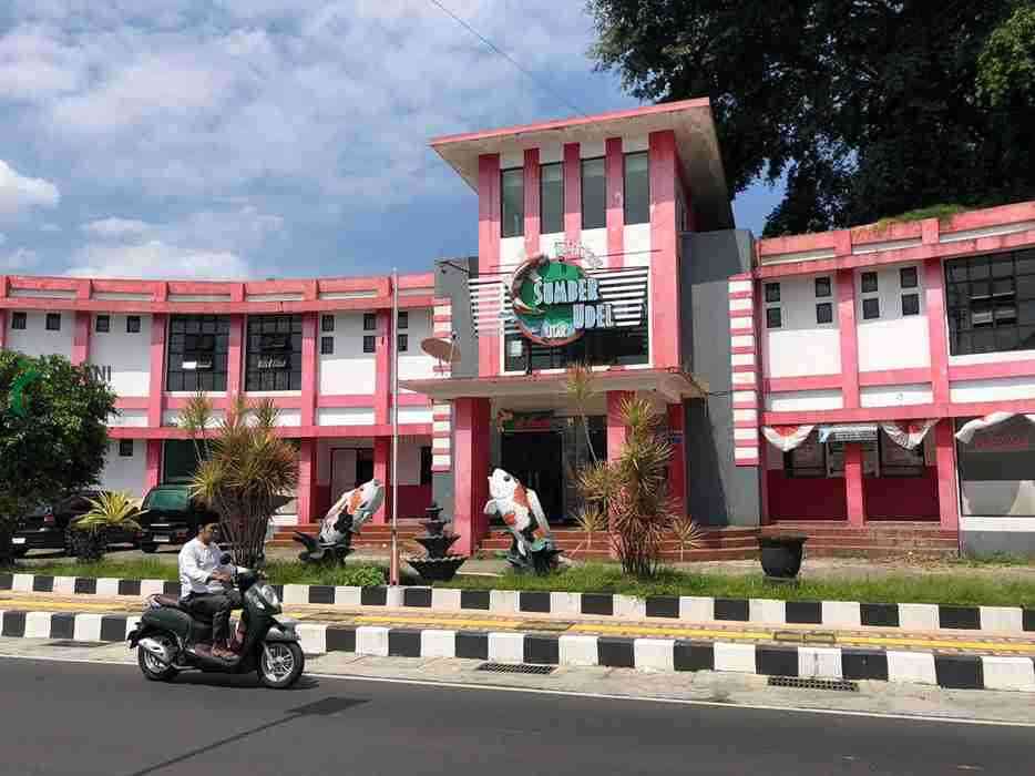 Kolam Renang Sumber Udel Kota Blitar