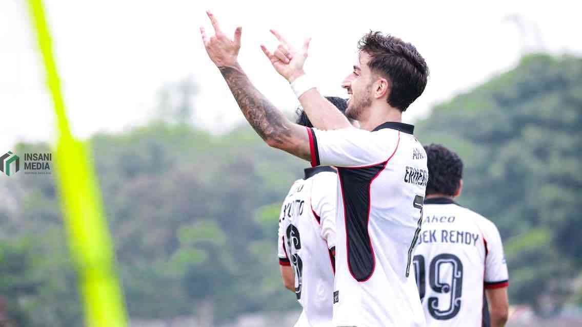 Pemain Persik Merayakan Kemenangan atas Arema FC 3 2 di Stadion Jaka Samudra Gresik