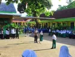 Polisi Blitar Masuk Sekolah Tekankan Anti Bullying