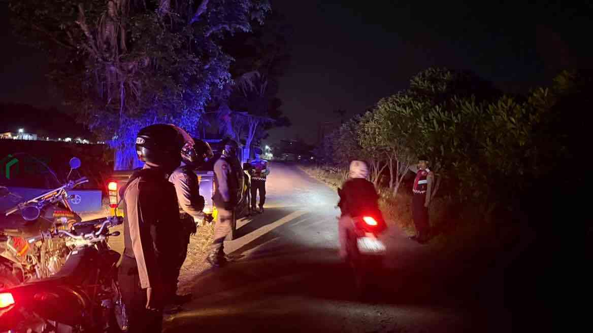 Polres Blitar Tingkatkan Patroli Cegah Begal dan Kejahatan di Masyarakat Polres Blitar Menggelar Patroli Mencegah Terjadinya Kejahatan di Masyarakat