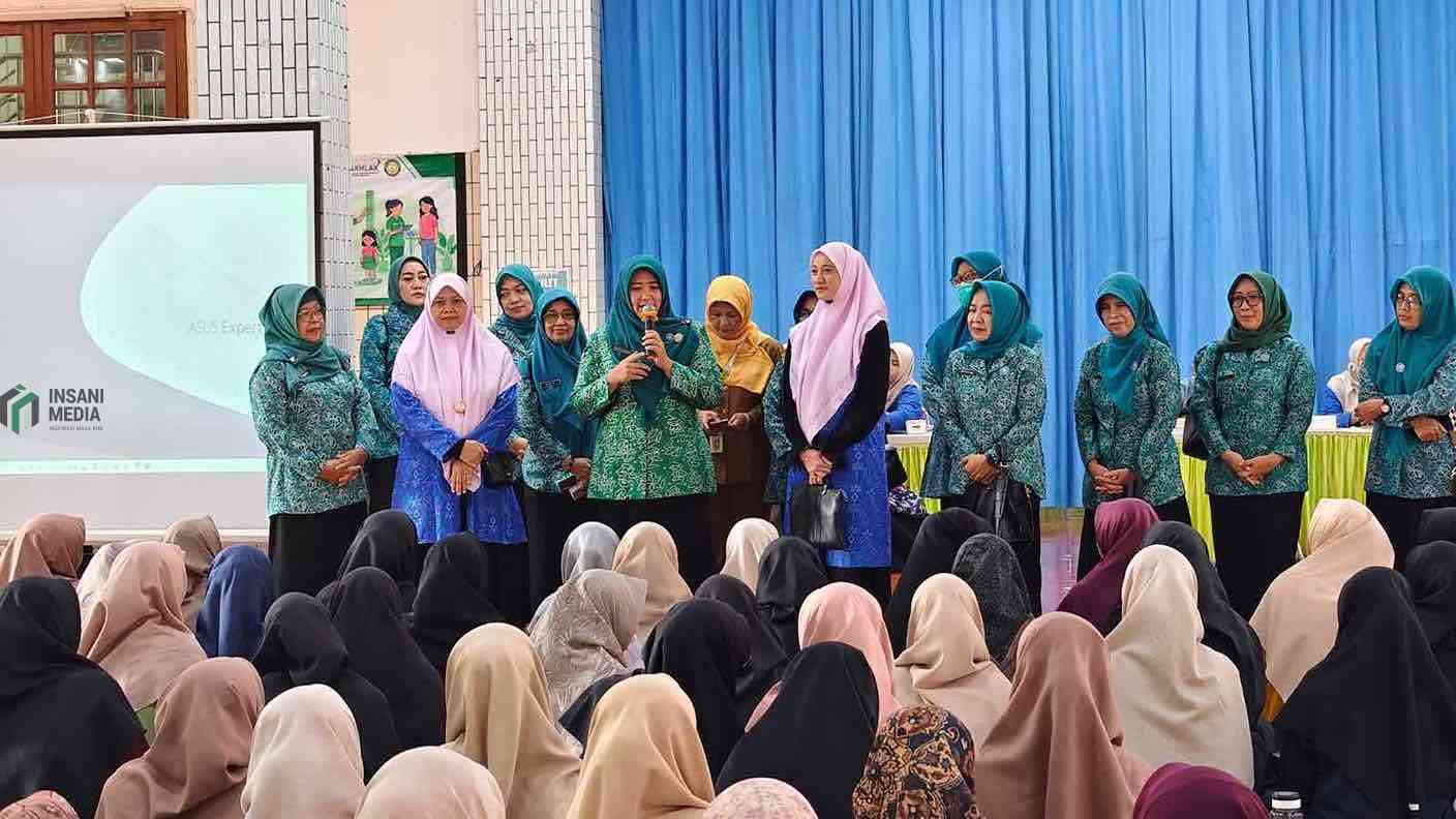 TIM Penggerak PKK Kota Kediri Gelar Pemeriksaan Kesehatan Gratis di Ponpes Wali Barokah