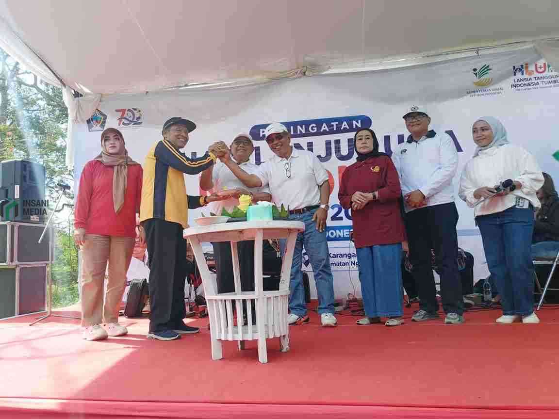 Bupati Blitar Rijanto Menghadiri Peringatan HLUN 2026 Bertemakan Lansia Tangguh Indonesia Tumbuh